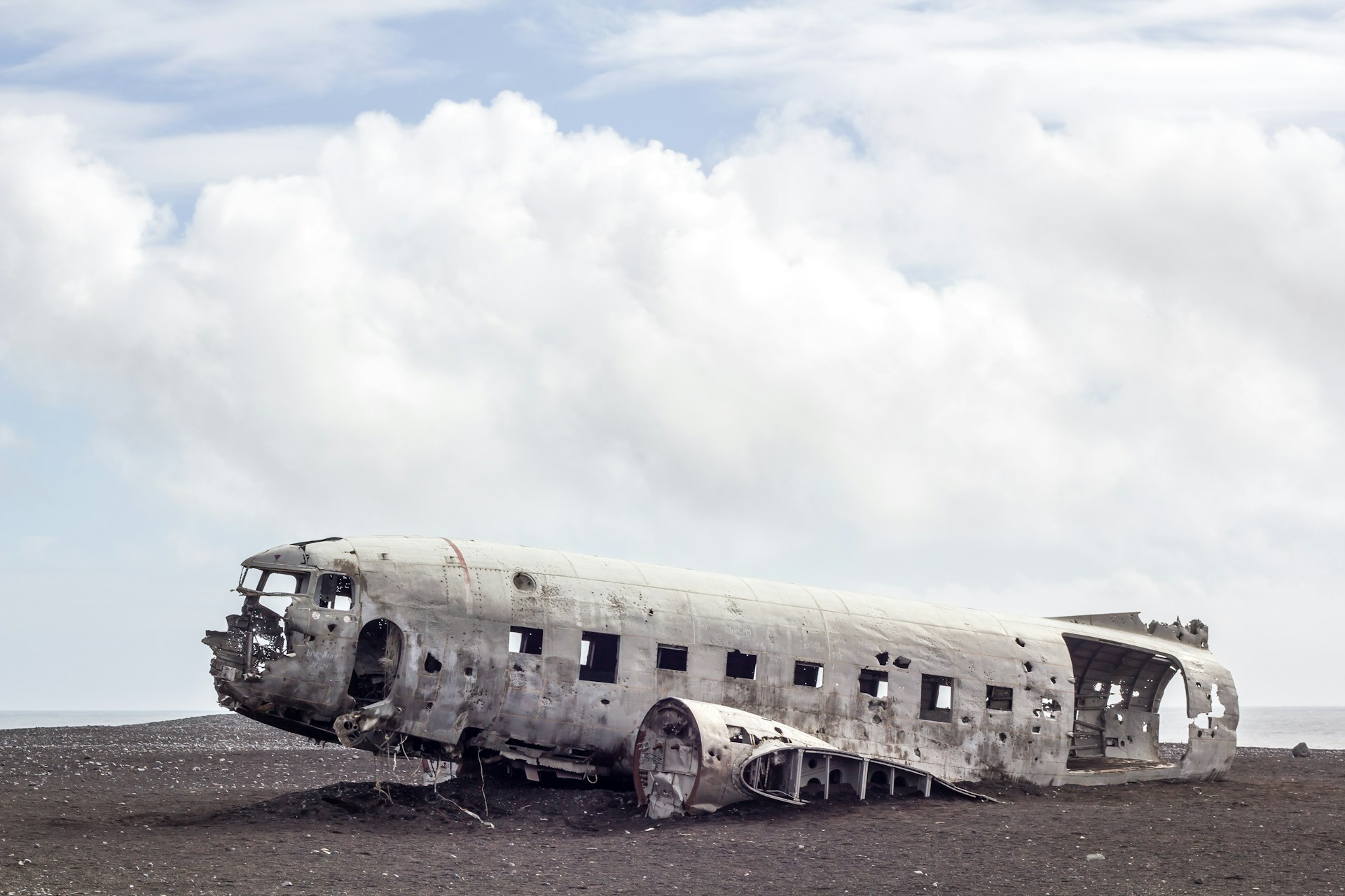 The remains of a grounded airplane. Photo by Rita Morais on Unsplash.